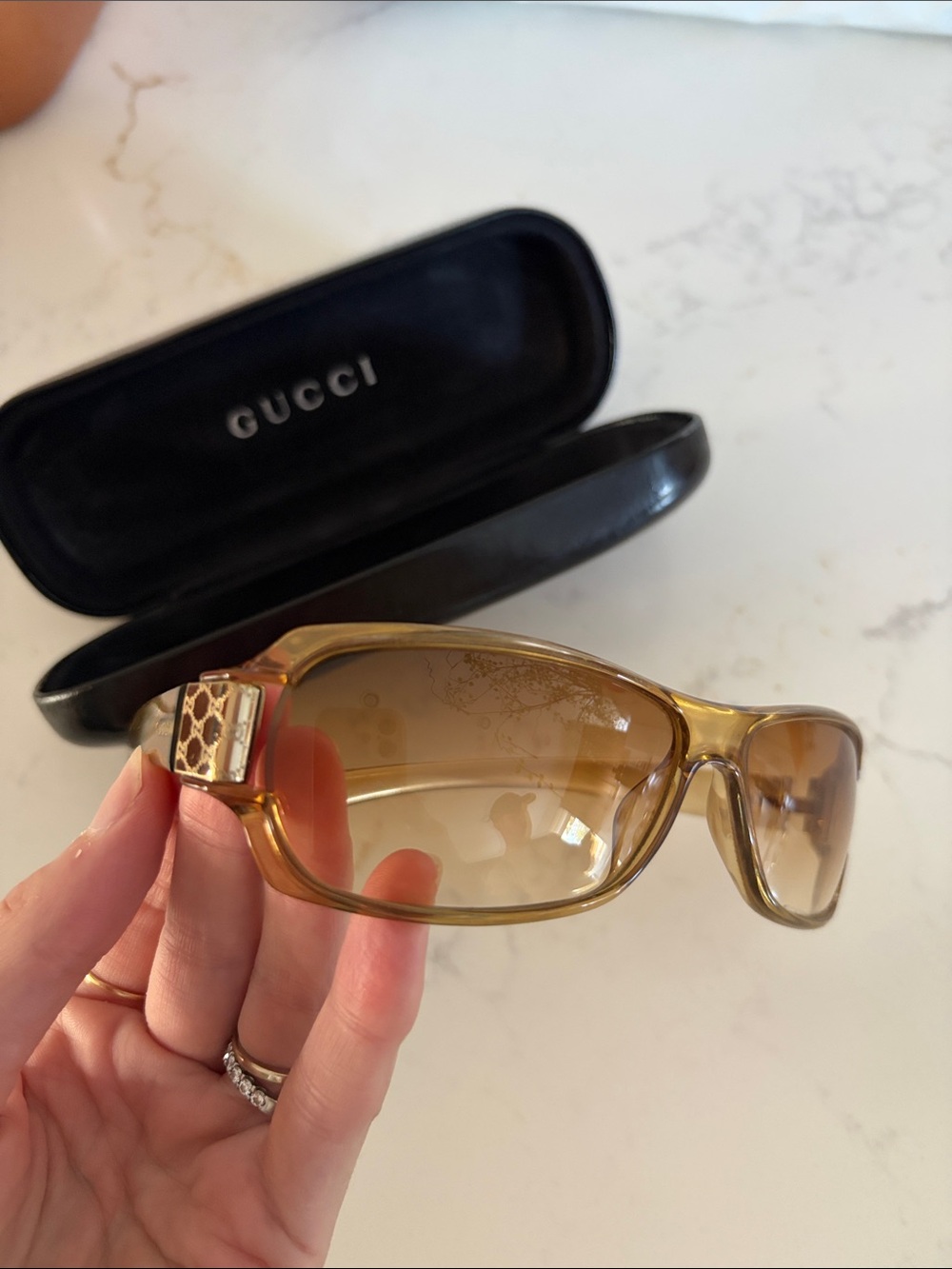 Gucci vintage Amber Brown Gradient Shield Sunglasses with Gold Logo Temples